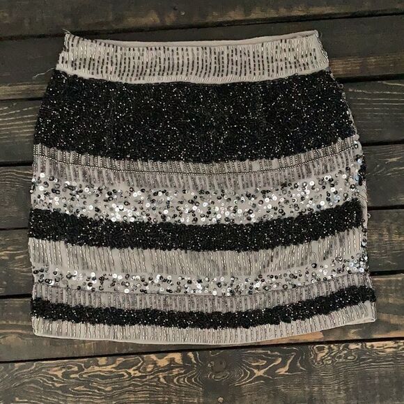 Piperlime beaded mini skirt sz-small - Picture 10 of 15